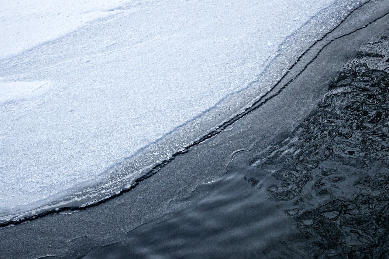 Photo by timonev frozen lake, winter, finland